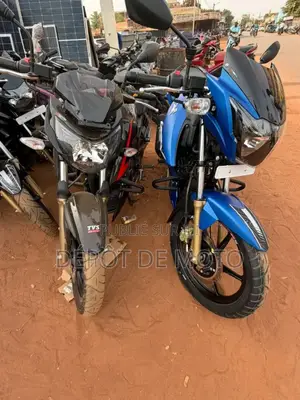 Nouveau TVS Apache 180 RTR 2023 Bleu