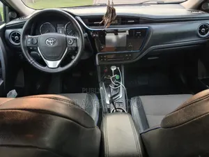 Toyota Corolla 2018 Noir