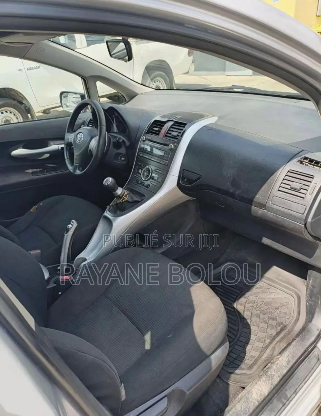 Toyota Auris 1.4 VVTi 2008 Gris