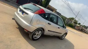 Ford Focus 2002 Gris