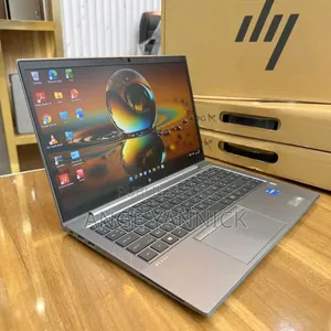 Nouveau HP ZBook Firefly G8 16GB Intel Core i5 SSD 512GB