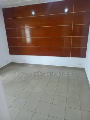 3chbre Villa dans Deux Plateaux à Vendre