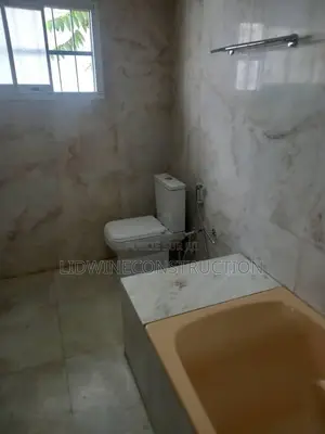 3chbre Villa dans Deux Plateaux à Vendre