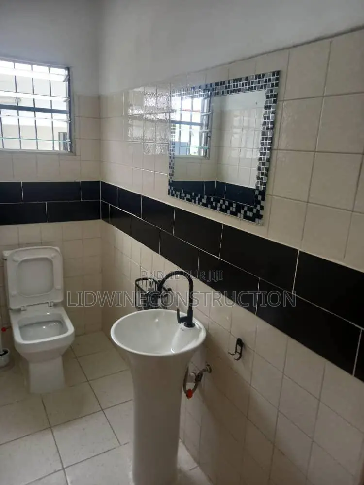 3chbre Villa dans Deux Plateaux à Vendre