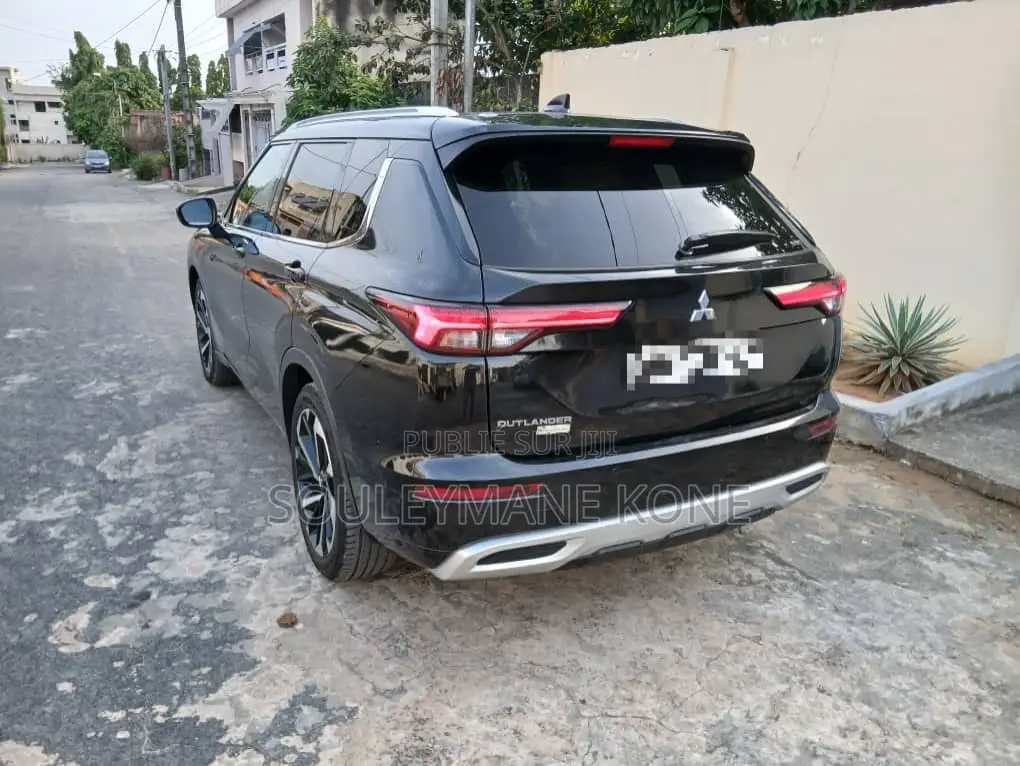 Mitsubishi Outlander 2025 Noir