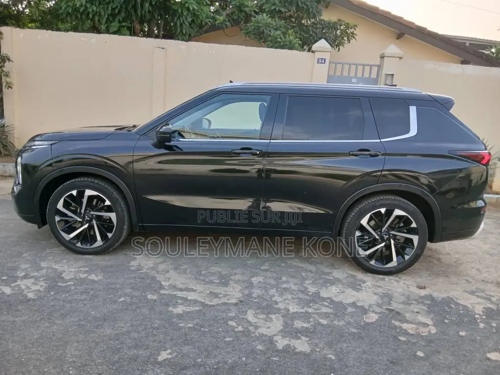 Mitsubishi Outlander 2025 Noir