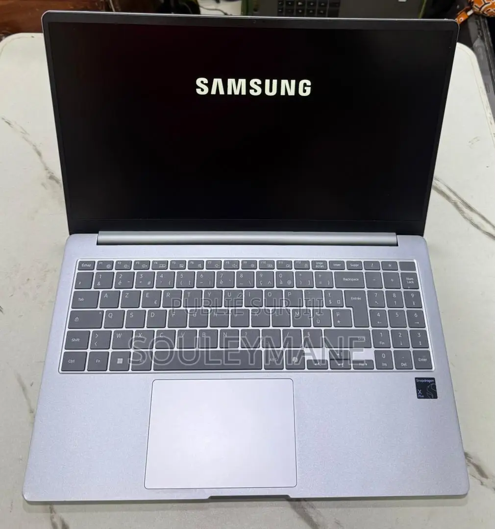 Samsung X22 16GB Qualcomm Snapdragon X Plus SSD 256GB
