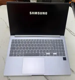 Samsung X22 16GB Qualcomm Snapdragon X Plus SSD 256GB
