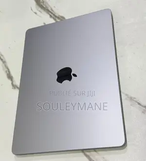 Apple MacBook Air 2024 M3 13-inch 16GB Apple M3 SSD 256GB