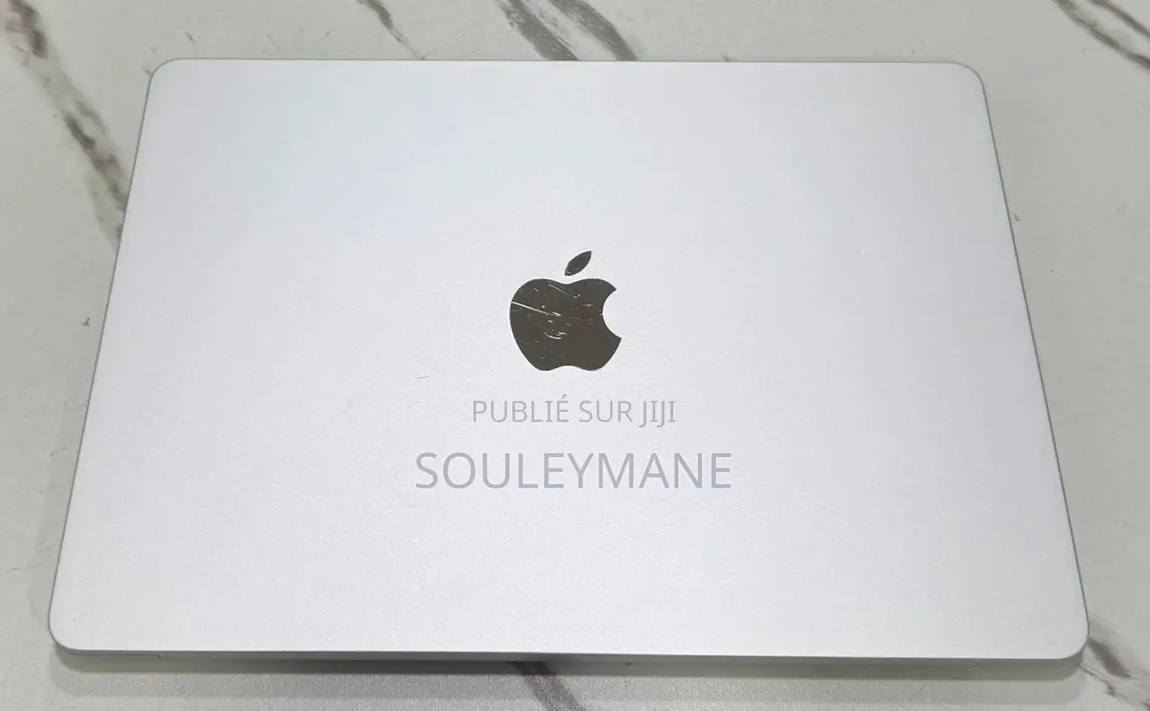 Apple MacBook Air 2024 M3 13-inch 16GB Apple M3 SSD 256GB