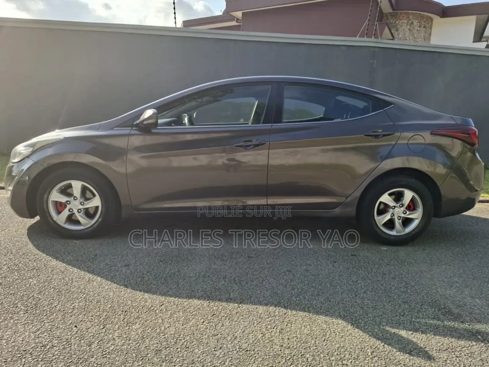Hyundai Elantra Limited 4dr Sedan (1.8L 4cyl 6A) 2014 Gris