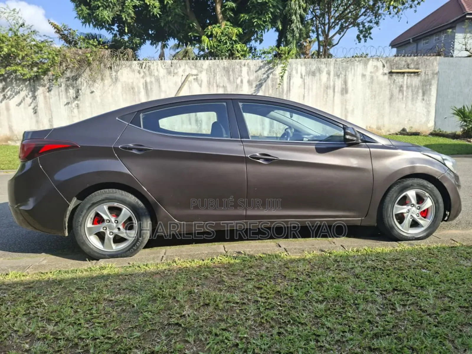 Hyundai Elantra Limited 4dr Sedan (1.8L 4cyl 6A) 2014 Gris