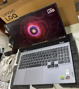 Nouveau Lenovo LOQ 15AHP10 24GB AMD Ryzen 7 SSD 512GB