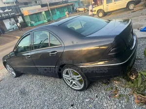 Mercedes-Benz C200 2004 Noir