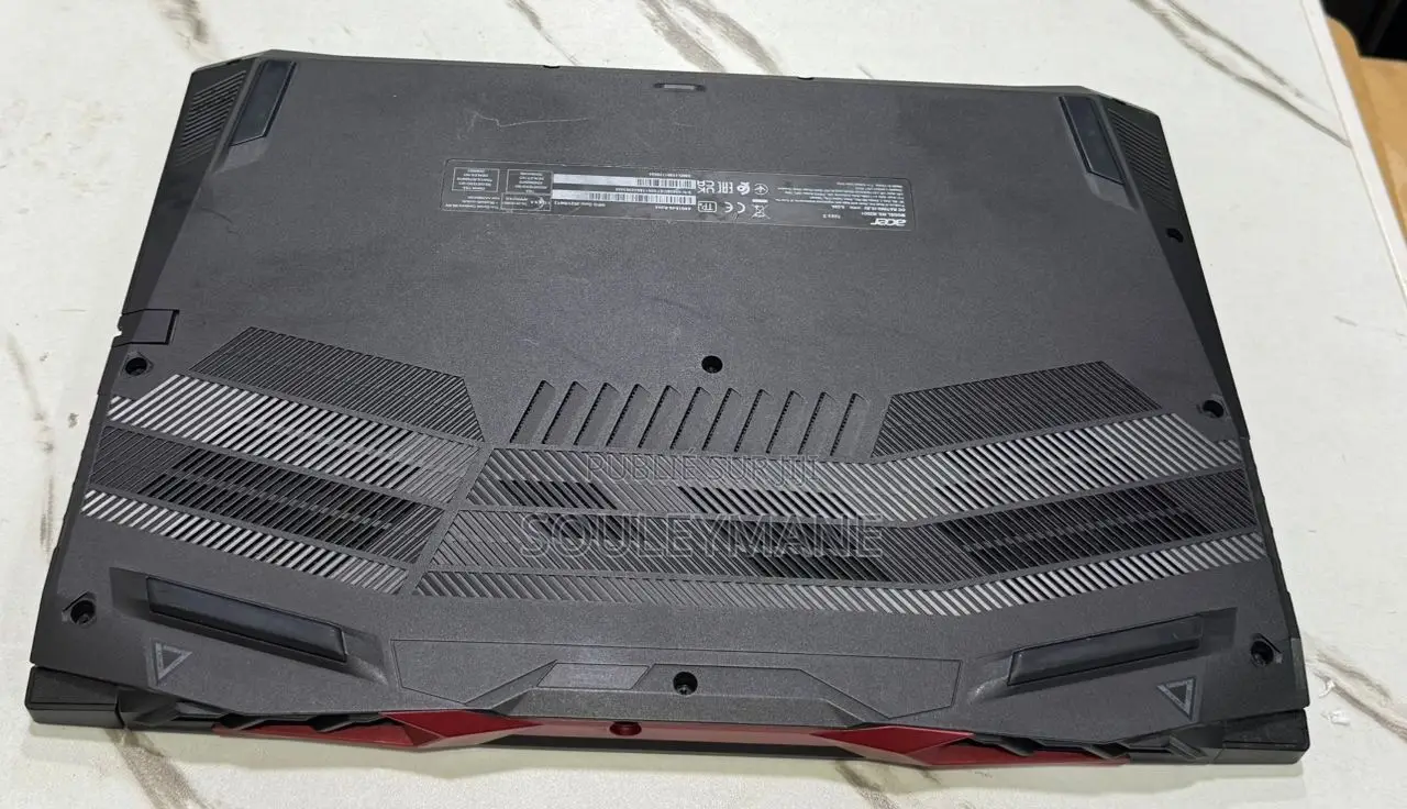 Ordinateur portable Acer Nitro 5 32GB AMD Ryzen 7 SSD 512GB