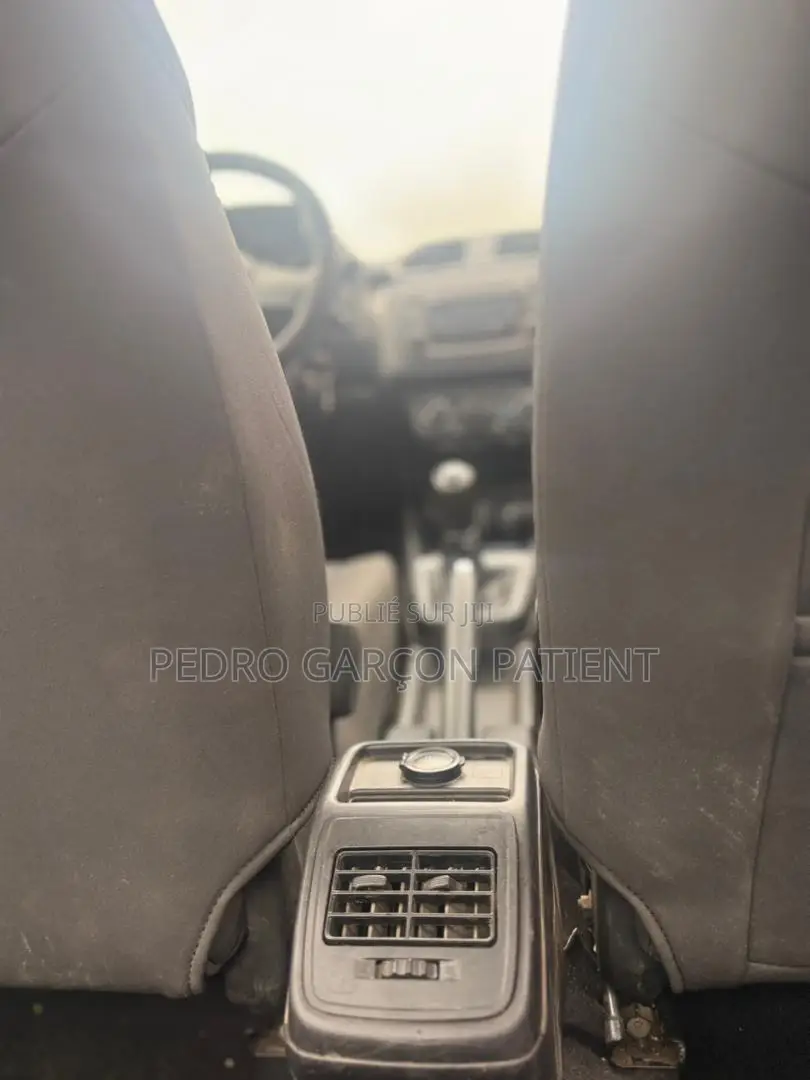 Suzuki Dzire 2024 Bleu