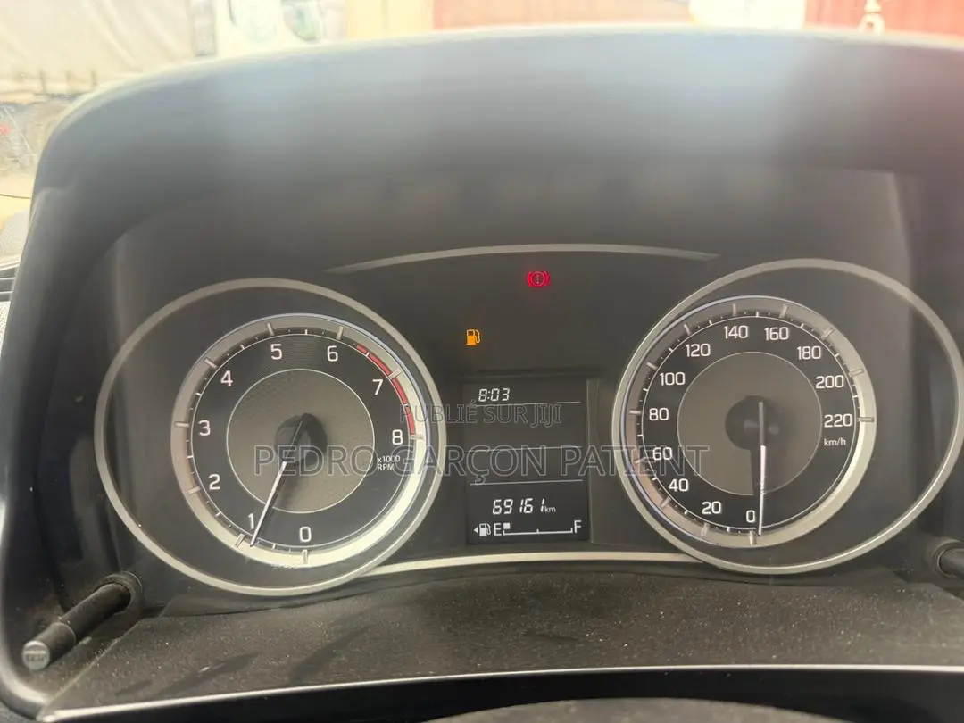 Suzuki Dzire 2024 Bleu