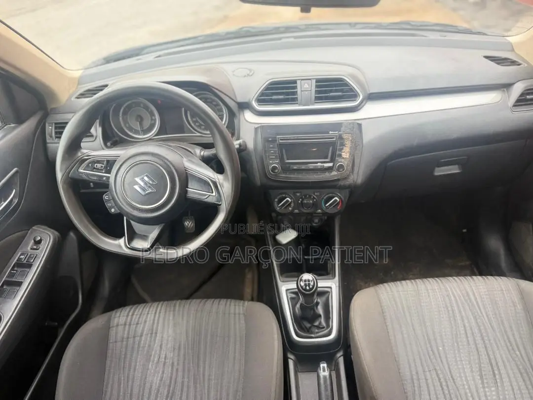 Suzuki Dzire 2024 Bleu