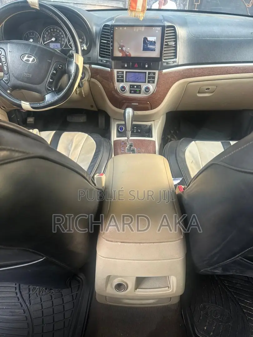 Hyundai Santa Fe 2.2 CRDi 2009 Blanc cassé