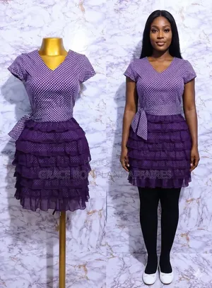 Robe Violette en Dentelle Pour Femme. Solde : 1500fcfa