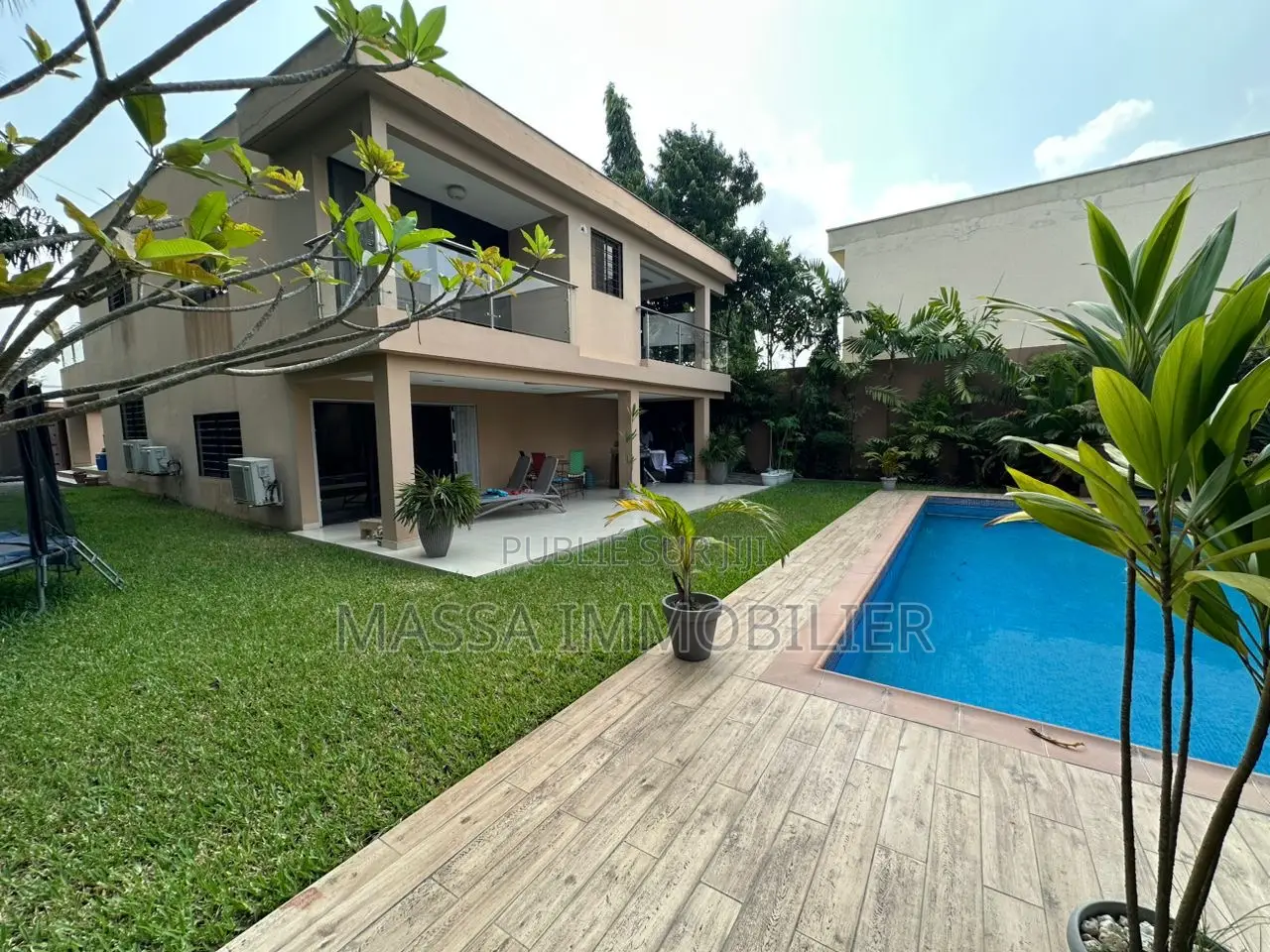 4chbre Villa dans Massa Immobilier, Cocody à Louer
