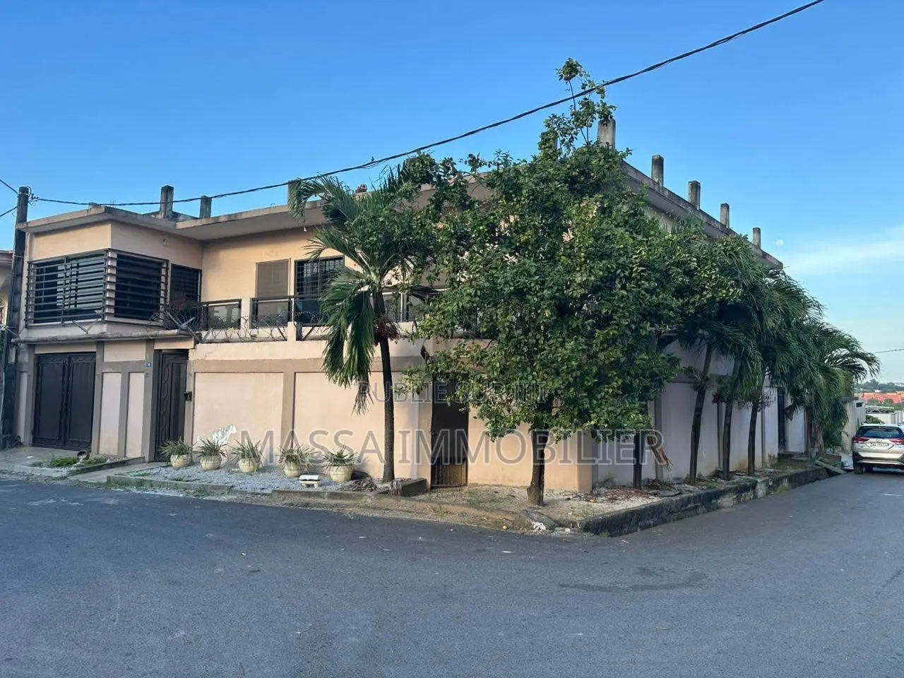 5chbre Villa dans Massa Immobilier, Cocody à Louer