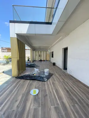 5chbre Duplex dans Cocody à Vendre