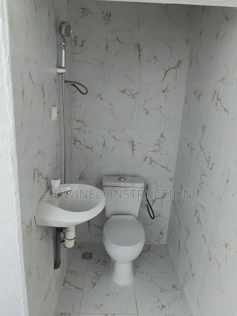 1chbre Appartement dans Bingerville à Vendre