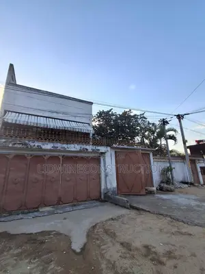 12chbre Duplex dans Cocody à Vendre