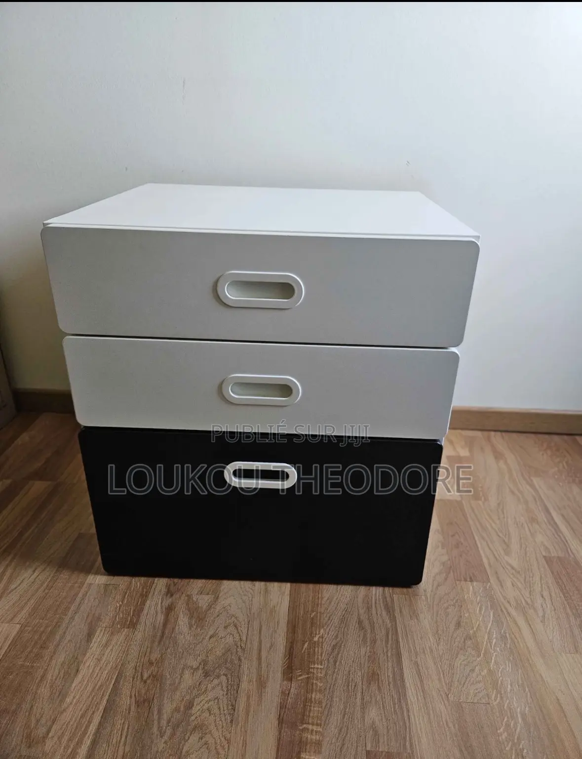 Ensemble Meuble Chambre 2 Armoires, 1 Coffre, 1 Caisson De Bureau