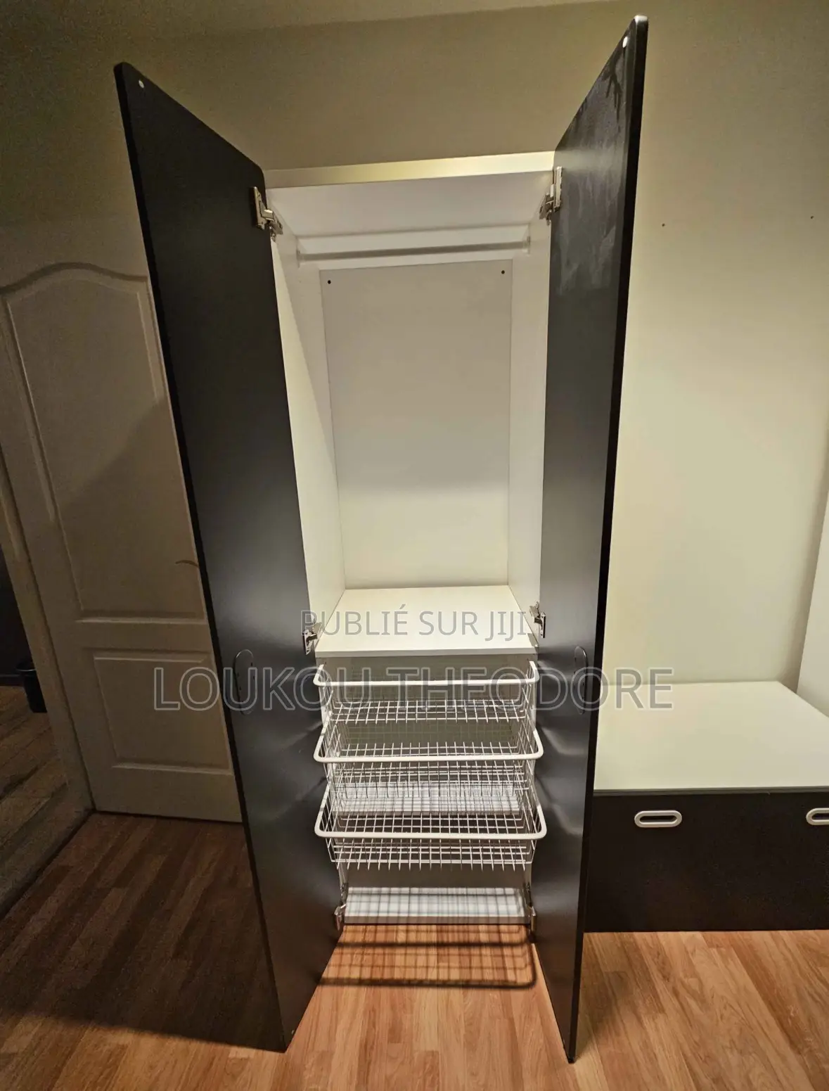 Ensemble Meuble Chambre 2 Armoires, 1 Coffre, 1 Caisson De Bureau