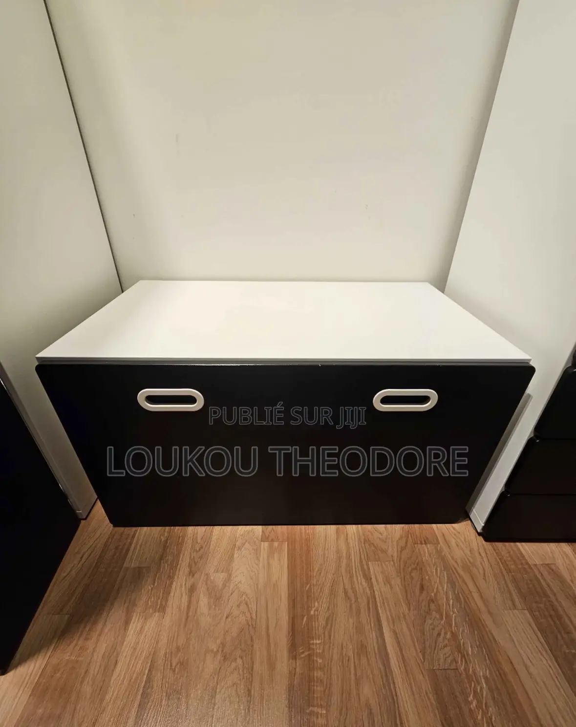 Ensemble Meuble Chambre 2 Armoires, 1 Coffre, 1 Caisson De Bureau
