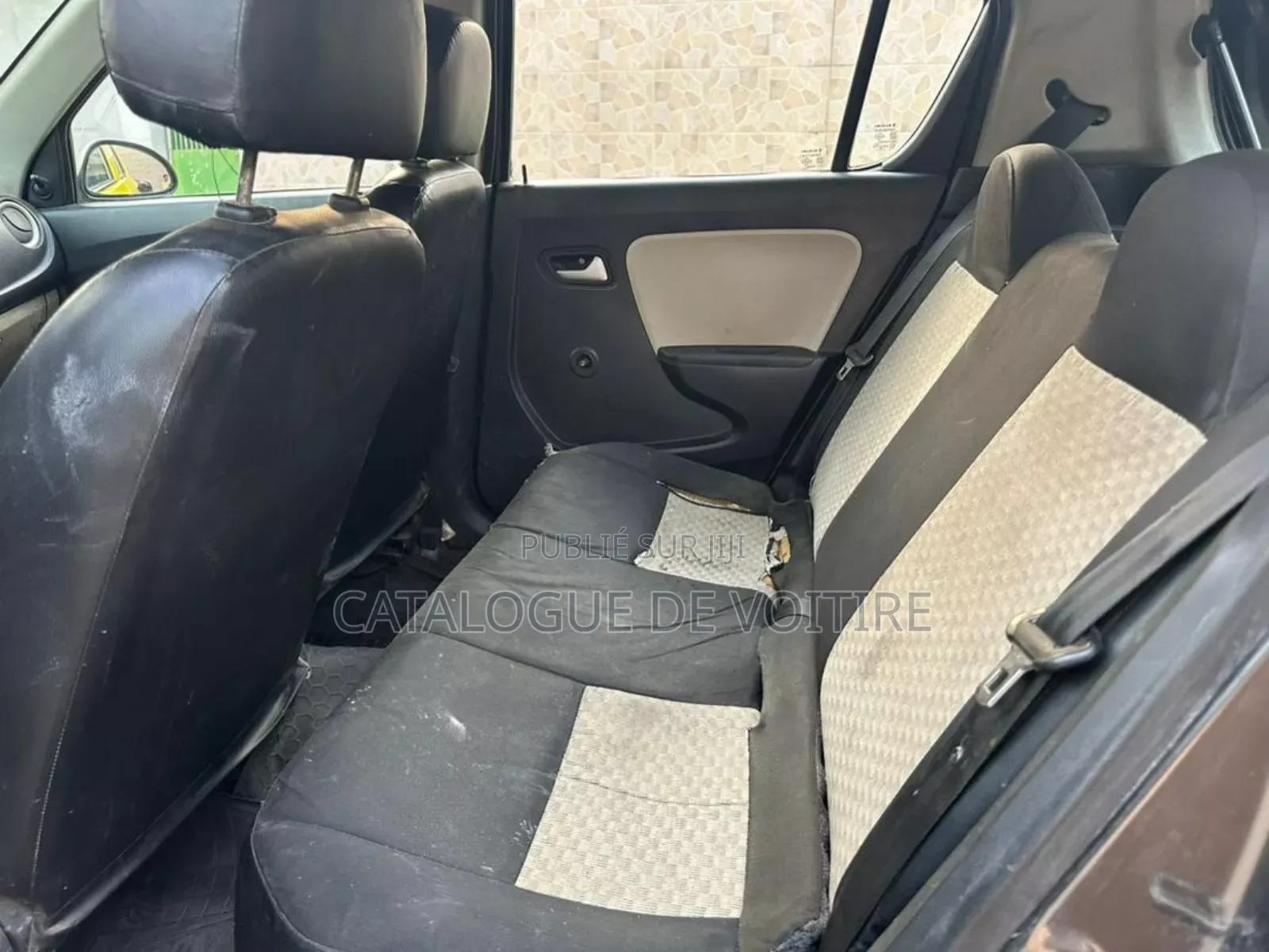 Suzuki Alto 2022 Jaune