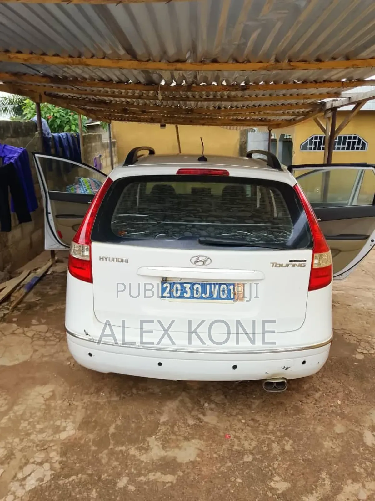 Hyundai Elantra Touring SE 2010 Blanc