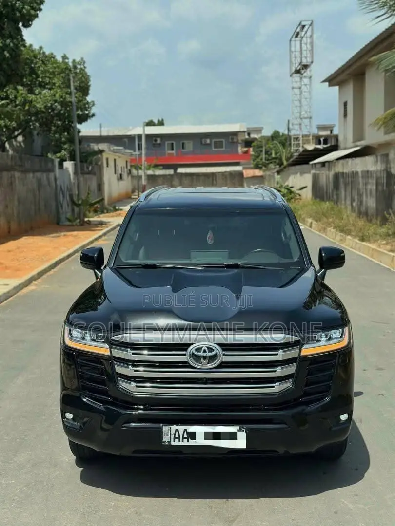 Toyota Land Cruiser 2022 Noir