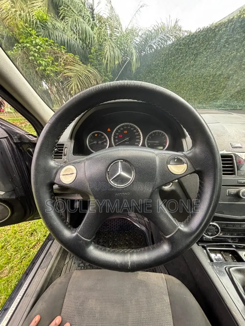 Mercedes-Benz C180 2009 Noir