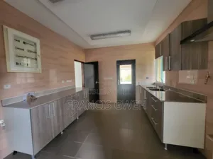 4chbre Duplex dans Francis Gweh, Cocody à Louer