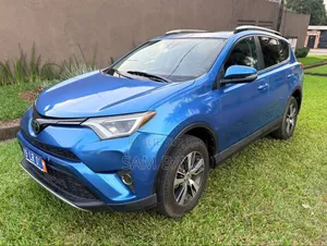 Toyota RAV4 2017 Bleu
