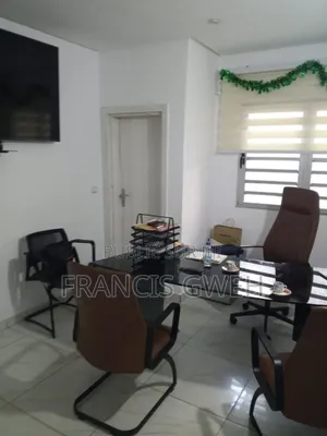 3chbre Duplex dans Francis Gweh, Cocody à Louer