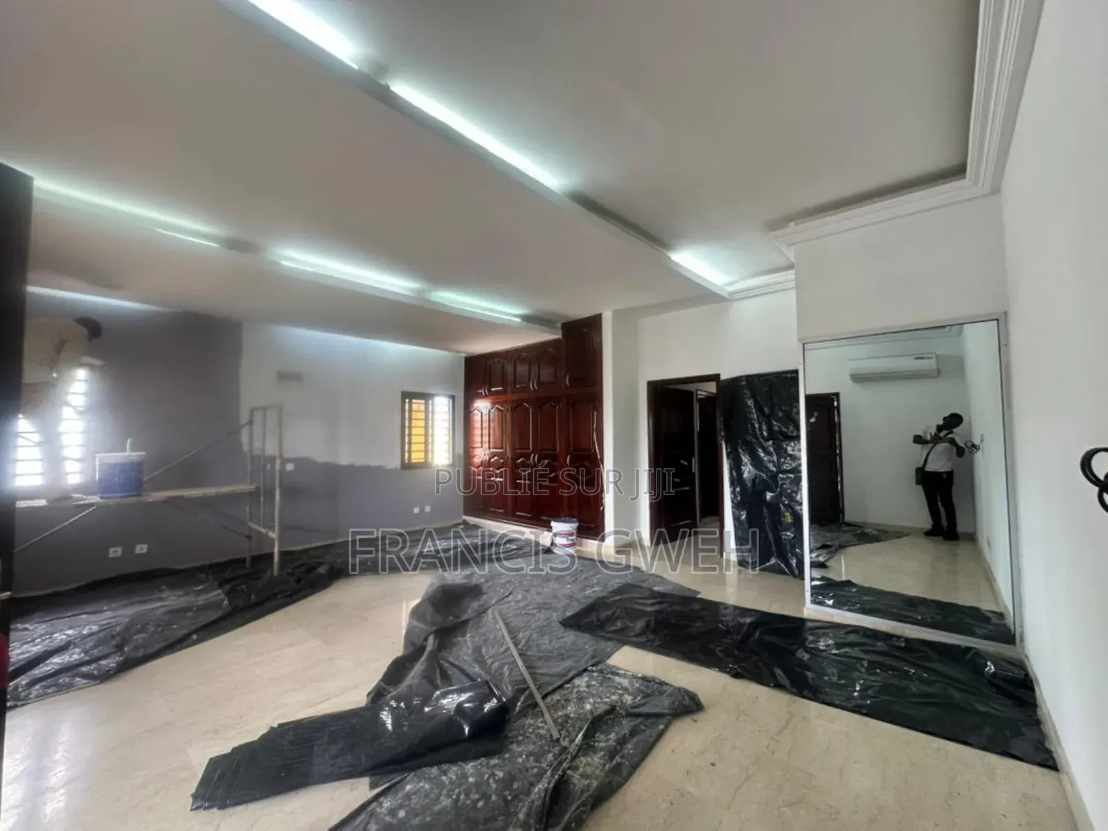 4chbre Duplex dans Francis Gweh, Cocody à Louer