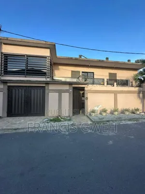 5chbre Duplex dans Francis Gweh, Cocody à Louer