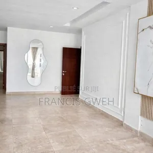 3chbre Appartement dans Francis Gweh, Cocody à Louer