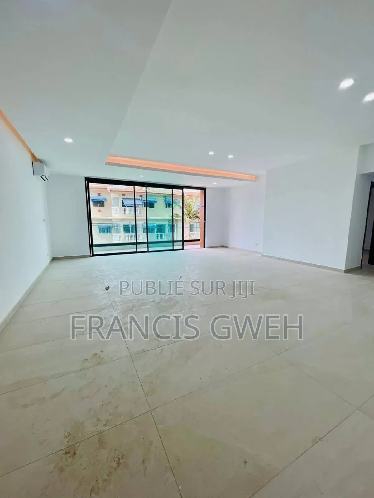 2chbre Appartement dans Francis Gweh, Cocody à Louer