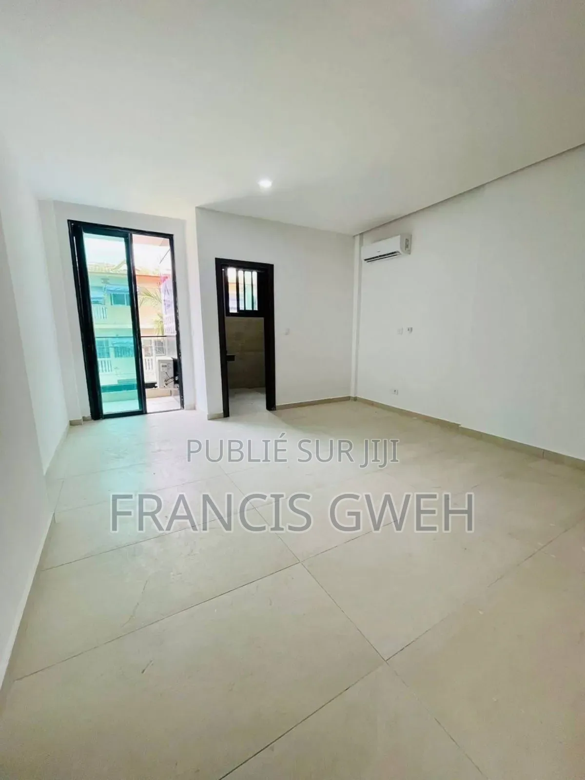 2chbre Appartement dans Francis Gweh, Cocody à Louer