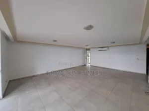 3chbre Appartement dans Francis Gweh, Cocody à Louer