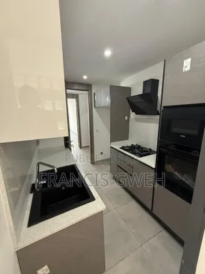 3chbre Appartement dans Francis Gweh, Cocody à Louer