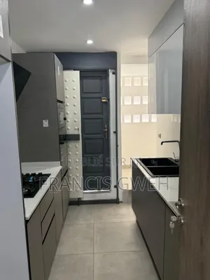 3chbre Appartement dans Francis Gweh, Cocody à Louer