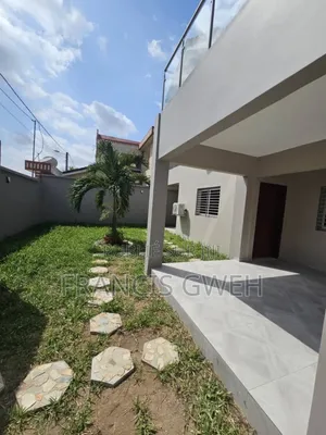 3chbre Duplex dans Francis Gweh, Cocody à Louer