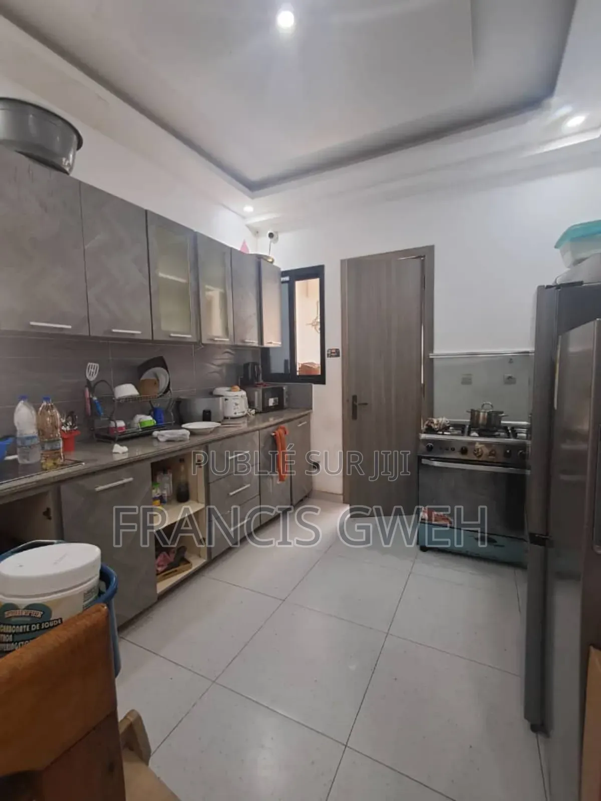 4chbre Duplex dans Francis Gweh, Cocody à Louer