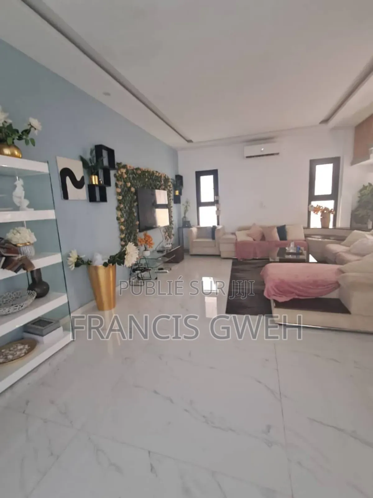 4chbre Duplex dans Francis Gweh, Cocody à Louer